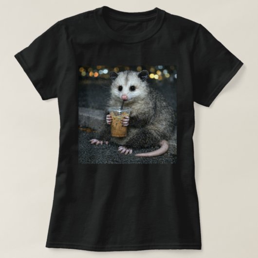 Funny opossum Drinking  Coffee Shirt Cute Animal Tシャツ (デザイン正面)
