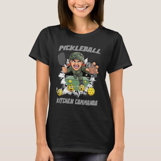 Funny Pickleball Kitchen Commando Mascot Tシャツ (正面)