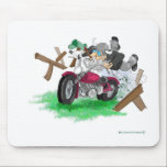 Funny picture of man on motorcycle crashing マウスパッド<br><div class="desc">Funny cartoon of man on motorcycle crashing.  Original Design.</div>