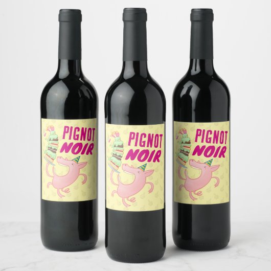 Funny Pig Pignot Noir Birthday Wine Cartoon ワインラベル (ボトル)
