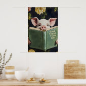 Funny Pig Reading Book – Whimsical Farmhouse ポスター (キッチン)