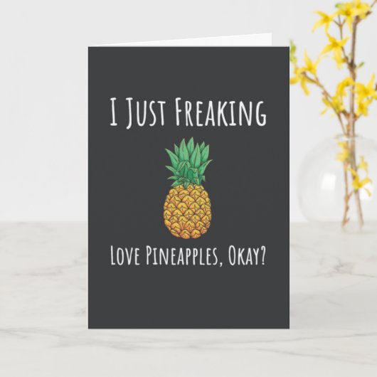 Funny Pineapple Cards Humor Fruit Humorous カード (黄色い花)