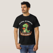 Funny Pizza Dinosaurs Lover Cute Dino eating Pizza Tシャツ (正面フル)