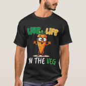 Funny plant based design_ carrot with funny Vegan  Tシャツ (正面)
