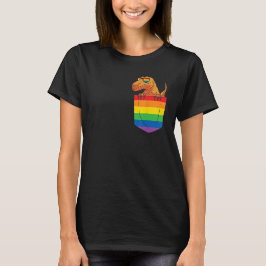 Funny Pocket dinosaur LGBT Animal Rainbow Flag Gay Tシャツ (正面)