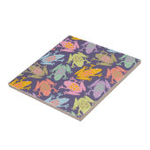 Funny pop art tropical frogs pattern. タイル (側面)