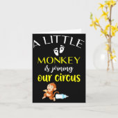 Funny Pregnancy Announcement New Baby Reveal  カード (黄色い花)