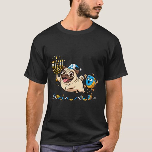 Funny Pug Dreidel Menorah Hanukkah Kids Womens Men Tシャツ (正面)