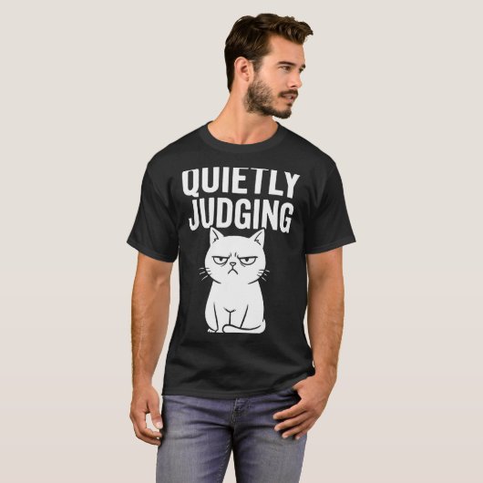 Funny Quietly Judging Sarcastic Crazy Cat Lover Gr Tシャツ (正面フル)