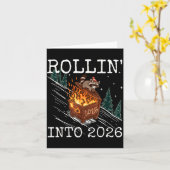 Funny Raccoon Rolling Into 2026 Retro New Year 202 カード (黄色い花)