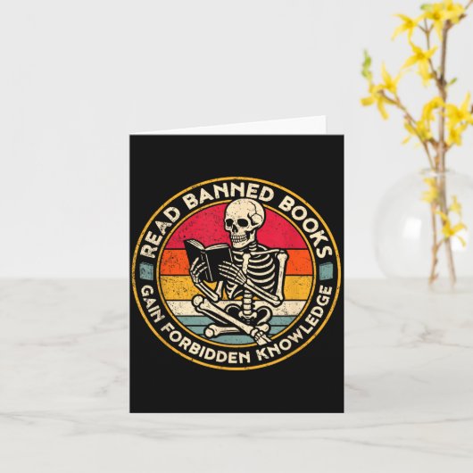 Funny Read Banned Books Retro Book Lover Reading S カード (黄色い花)