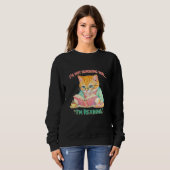 Funny Reading Cat Retro Book Lover Gift スウェットシャツ (正面フル)
