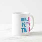 Funny real men twin word art コーヒーマグカップ (正面右)