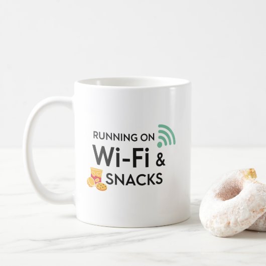 Funny Remote Work Mug Wi-Fi and Snacks Quote コーヒーマグカップ (ドーナツ)