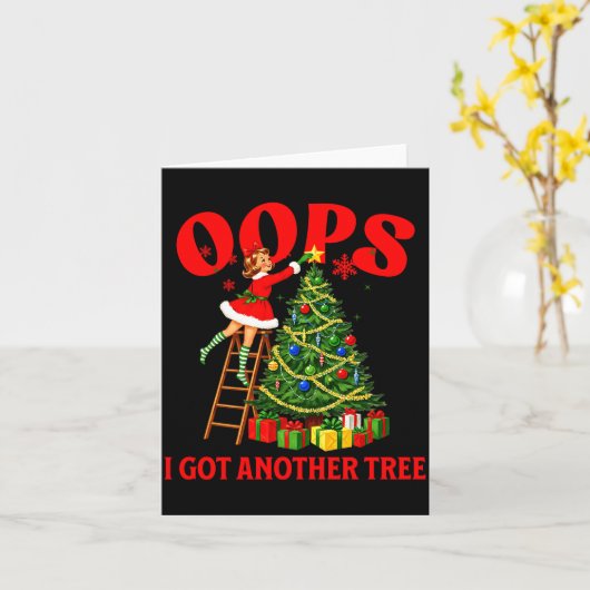 Funny Retro Christmas Oops I Got Another Tree Prem カード (黄色い花)