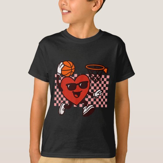 Funny Retro Heart Graphic Basketball Player Kids V Tシャツ (正面)