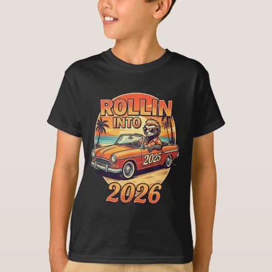 Funny Rollin Into 2026 Retro Car Sunset Vibes Artw Tシャツ (正面)