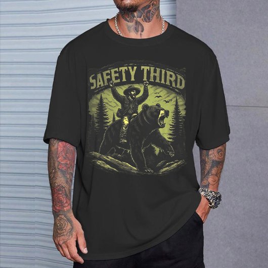 Funny "Safety Third" Shirt, Grizzly Bear & Cowboy Tシャツ