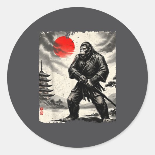 Funny Samurai Bigfoot Japanese Art Graphic Tee Ani ラウンドシール (正面)