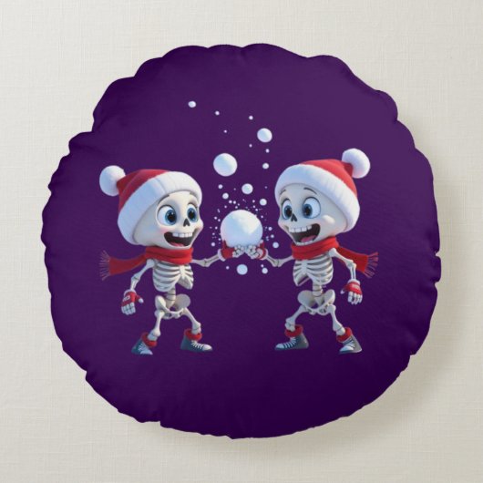 Funny Santa Skeletons Having a Snowball Fight  ラウンドクッション (正面)