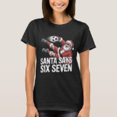 Funny Santa Soccer Kicking Ball Graphic Tee | Chri Tシャツ (正面)