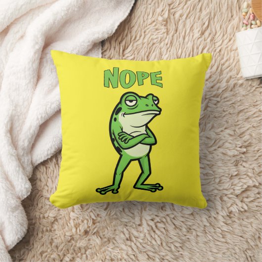 Funny Sassy Frog Nope, Grumpy Toads Cartoon Illus クッション (ブランケット)
