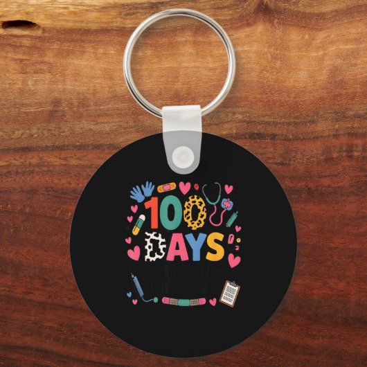 Funny School Nurse 100 Days Patching Tiny Humans I キーホルダー (正面)