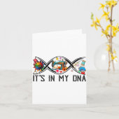 Funny Sewing Quilter Sewer Dna Quilting Hobby Craf カード (黄色い花)