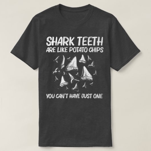 Funny Shark Tooth For Men Women Shark Teeth Fossil Tシャツ (デザイン正面)