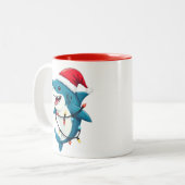 Funny Shark Wearing Santa Christmas Hat ツートーンマグカップ (正面左)