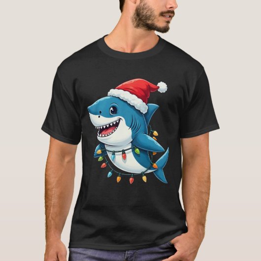 Funny Shark Wearing Santa Christmas Hat  Tシャツ (正面)