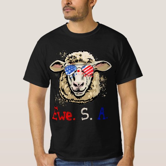 Funny Sheep Ewe S A USA Flag Sunglasses Farm  Tシャツ (正面)