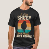 Funny Sheep Lover Shirt for Introverts Tシャツ (正面)