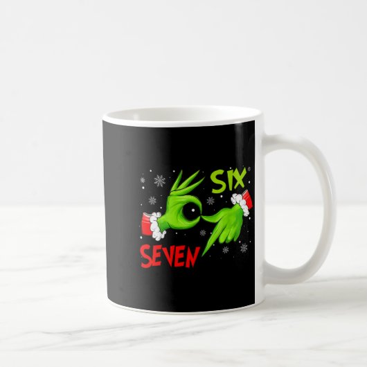 Funny Six Seven 67 Meme 6 7 Christmas Elf Hand Boy コーヒーマグカップ (右)