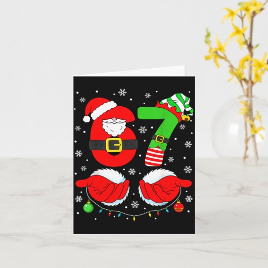 Funny Six Seven 67 Meme 6 7 Elf Santa Christmas Pa カード (黄色い花)