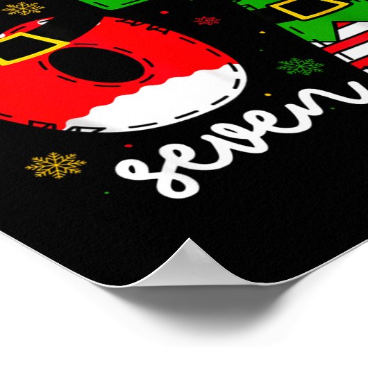 Funny Six Seven 67 Meme 6 7 Elf Santa Christmas Pa ポスター (角)