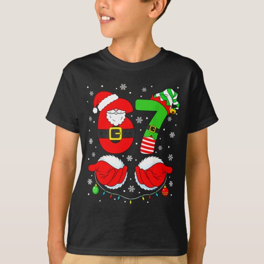 Funny Six Seven 67 Meme 6 7 Elf Santa Christmas Pa Tシャツ (正面)