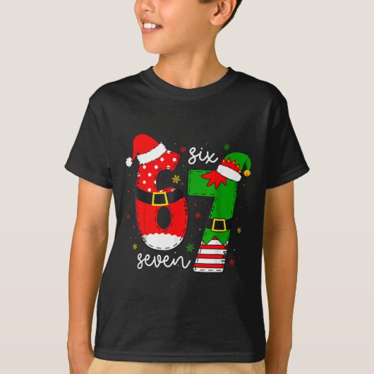Funny Six Seven 67 Meme 6 7 Elf Santa Christmas Pa Tシャツ (正面)