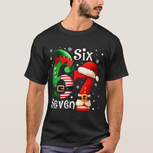 Funny Six Seven 67 Meme 6 7 Elf Santa Christmas Pa Tシャツ (正面)