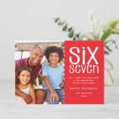 Funny SIX-SEVEN Family Photo Christmas シーズンカード (スタンド正面)