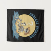 Funny Skeleton "Endless Vacation" Retro Dark Humor タペストリー (正面(横))
