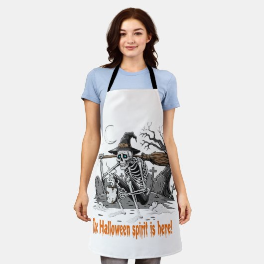 Funny Skeleton Witch Drinking Coffee | Spooky Hall エプロン (着用した状態)