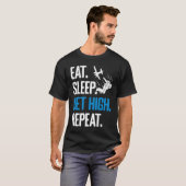 Funny Skydiving Eat Sleep Get High Repeat Skydiver Tシャツ (正面フル)