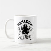 Funny Sloth Bathroom Humor Namastay コーヒーマグカップ (左)
