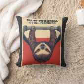 Funny Sloth Gym Motivation Poster - Slow Progress クッション (ブランケット)