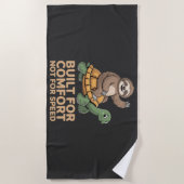 Funny Sloth Riding Turtle ビーチタオル (正面)
