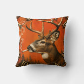 Funny Smoking Deer Rustic Hunting Cabin クッション (裏面)