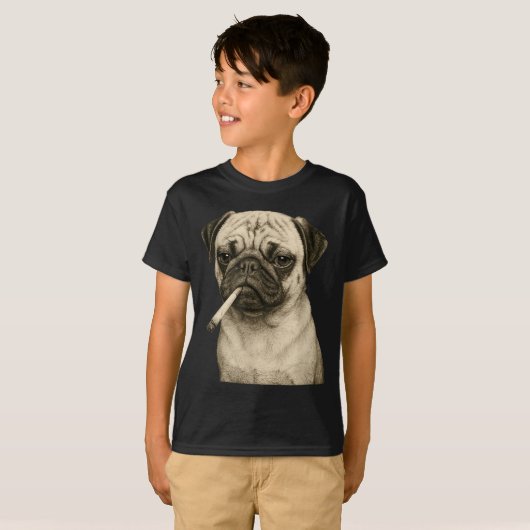 Funny Smoking Pug Dog Cigarette Gen Z Meme Graphic Tシャツ (正面フル)