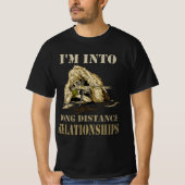 Funny Sniper Camo Long Distance Relationship Gun L Tシャツ (正面)