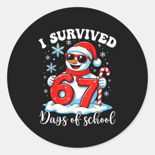 Funny Snowman I Survived 67 Days Of School Holiday ラウンドシール (正面)